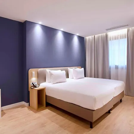 Express San Sebastian - By Ihg